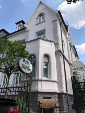 Отель Hotel Haus Berlin  Бон